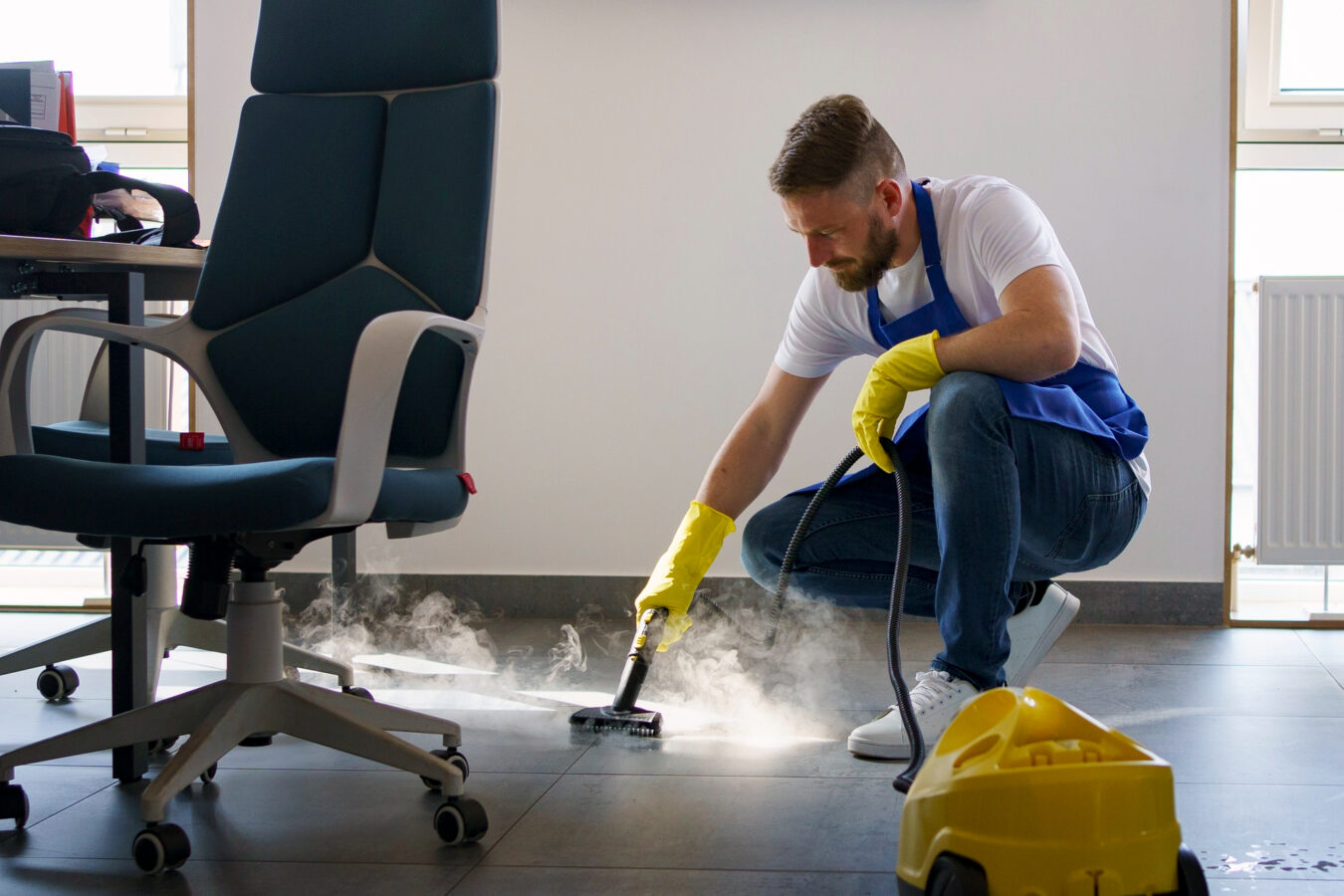 Cleaner